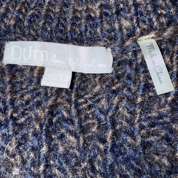 Don’t Label Me brand Alpaca and Wool sweater. Great condition. Only worn twice. - Picture 3 of 3